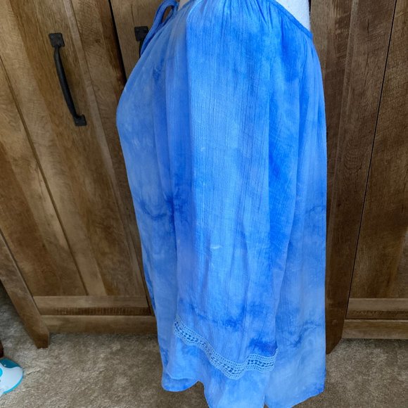 Beautiful Blue Blouse by AGB Woman size 2 X - Picture 2 of 7